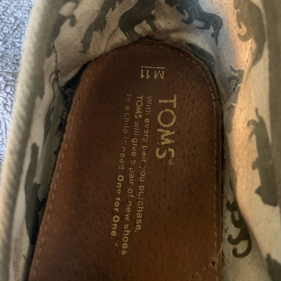 Toms Shoes - Picture 3 of 3